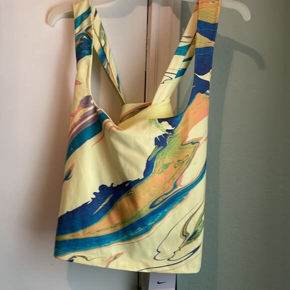 Nike Sportswear Air Cropped Marble Tank Top Yellow 2X - Picture 7 of 8